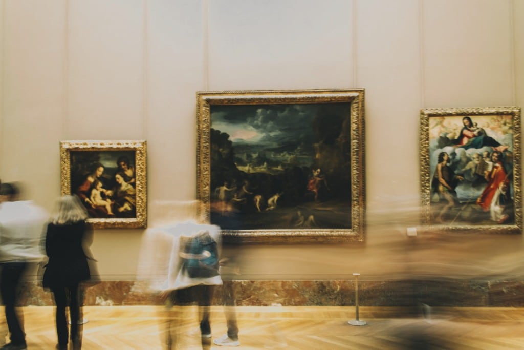 Der Pariser Louvre ermöglicht Online-Zugang zu über 480.000 Werken. Foto: Unsplash/Diogo Fagundes