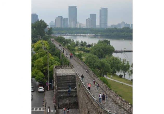 Die Stadtmauer von Nanjing ist 25 Kilometer lang und damit die längste Stadtmauer der Welt. Foto: Armin Teufe l/ www.festung-koenigstein.de